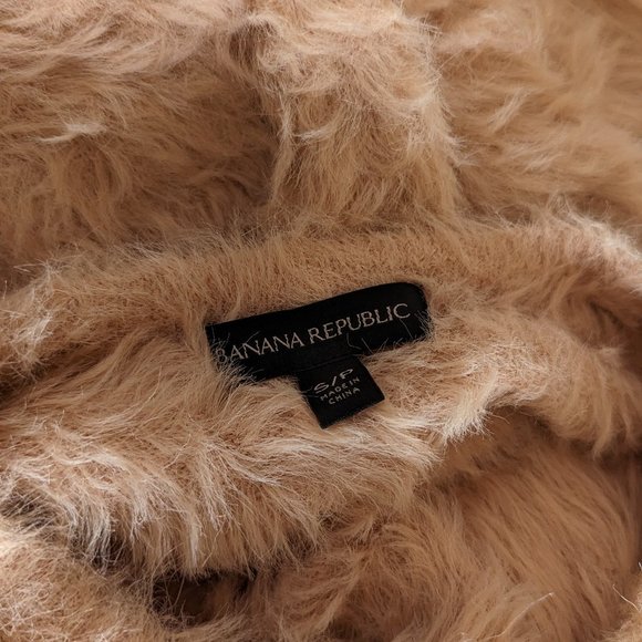 Banana Republic Fuzzy Sweater - Picture 2 of 4